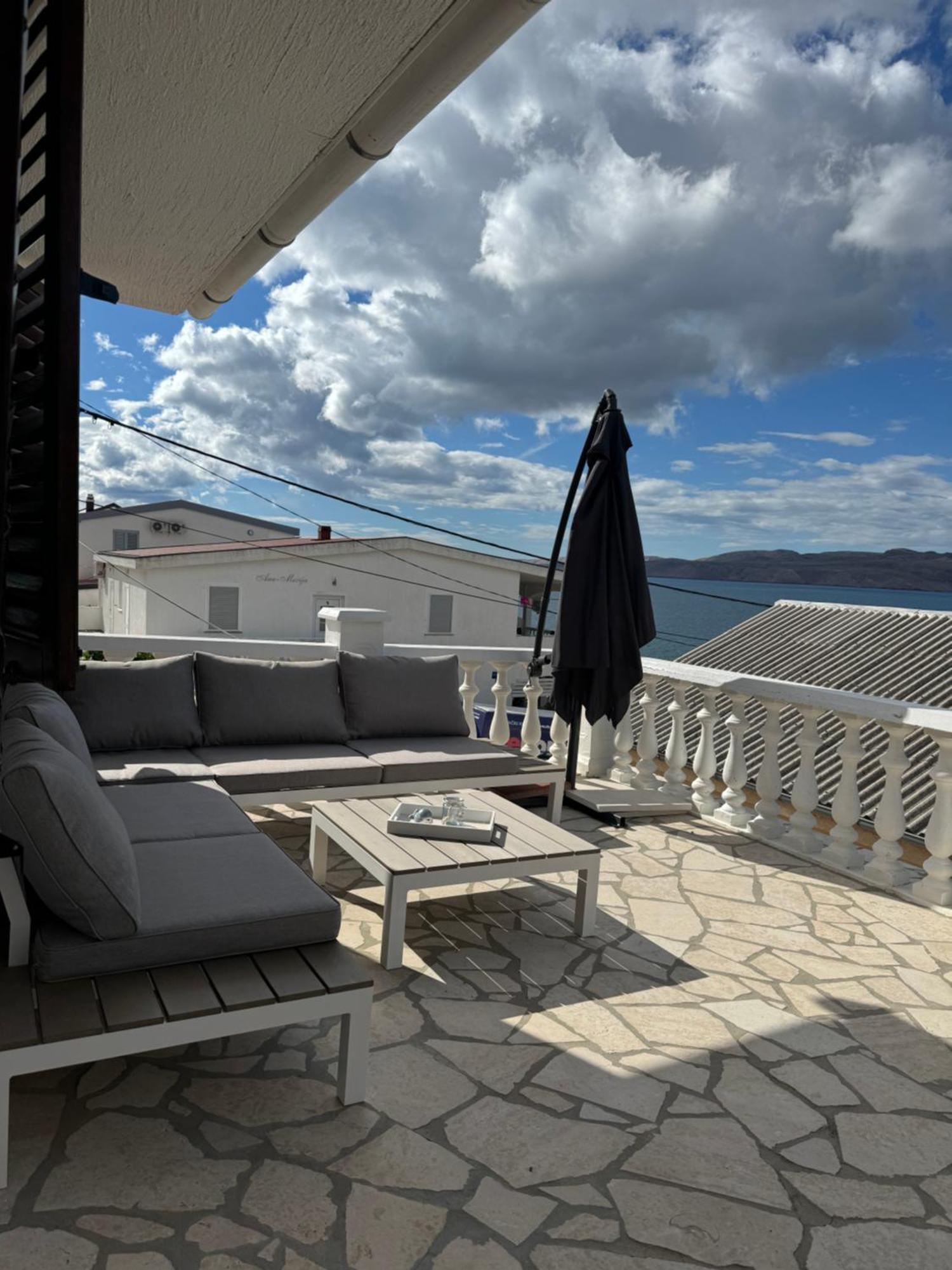 House Petra On The Beach-Sea Cesarica Exterior photo